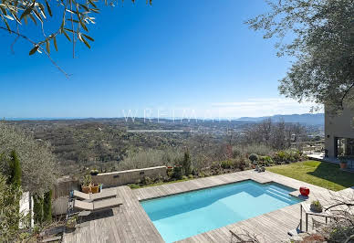 Villa with pool and terrace 4