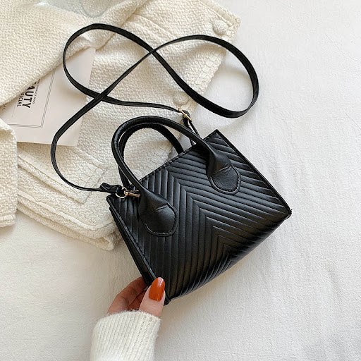 Title 1, New Trendy Textured Messenger One-shoulder Port...