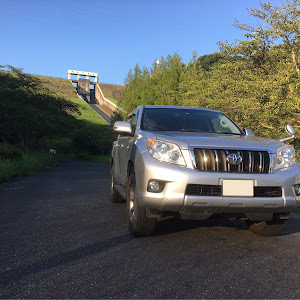 ランドクルーザープラド TRJ150W