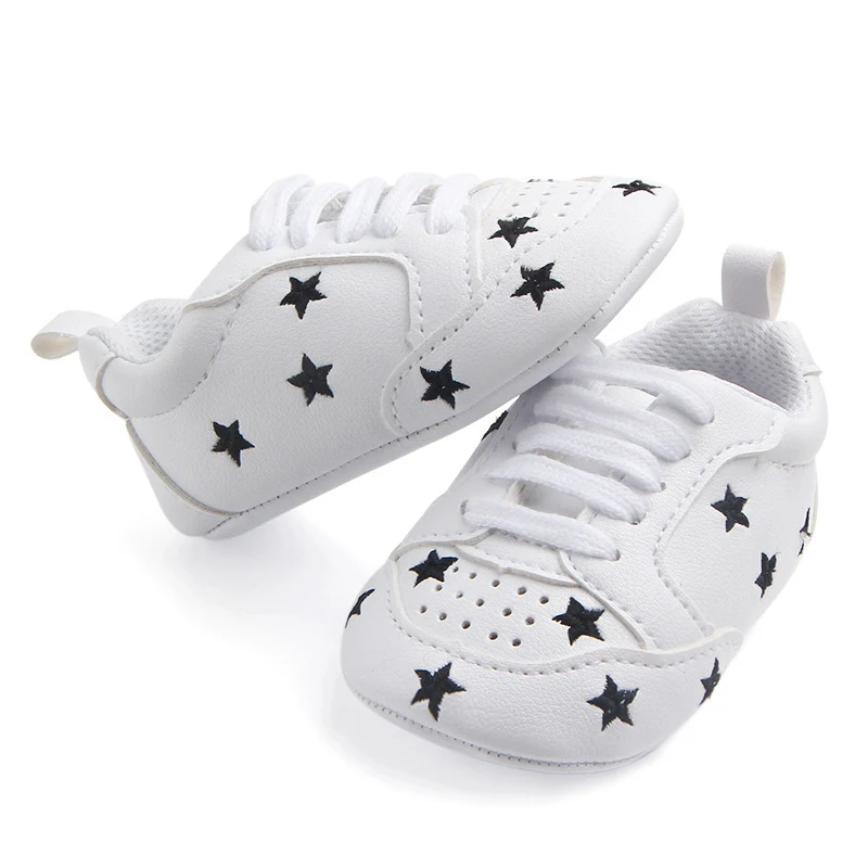 Title 21, Sportieve rode hartjes babyschoenen met zachte ...