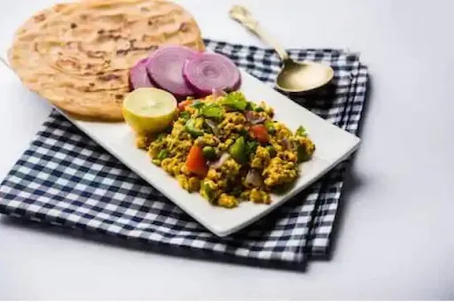 Paneer Bhujari With Lachha Paratha