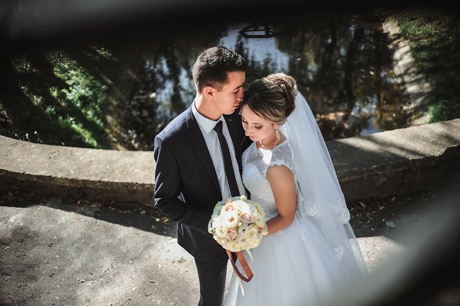 Fotógrafo de casamento Olya Naumchuk (olganaumchuk). Foto de 12 de janeiro 2018