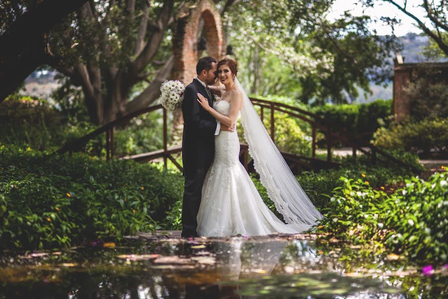 Photographe de mariage Cuauhtémoc Bello (flashbackartfil). Photo du 30 septembre 2019