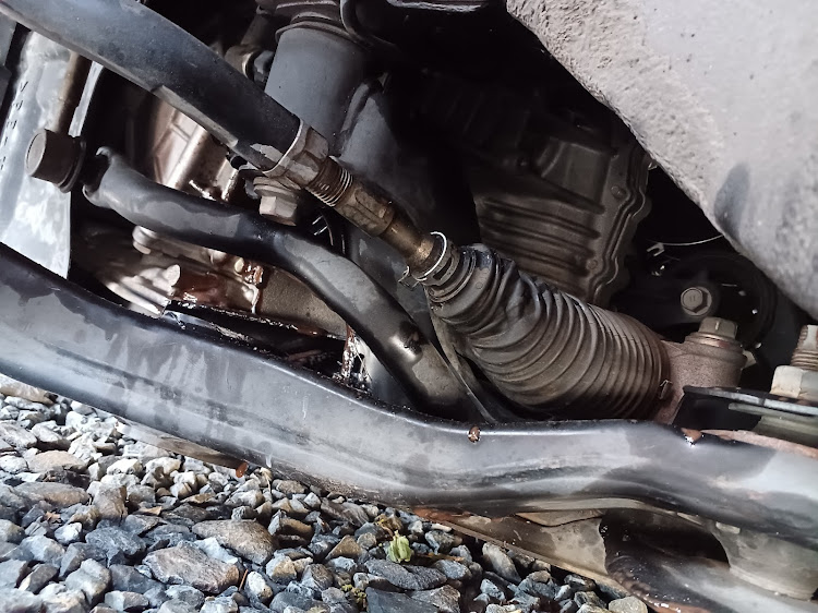 ヴェルファイアのWORK LS406・LIBERTE´・生脚ファミリーカーに関するカスタム事例の投稿画像2枚目