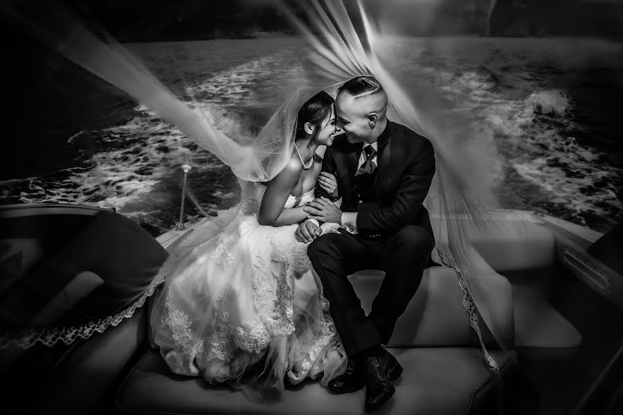 結婚式の写真家Luigi Latelli (luigilatelli)。2021 9月25日の写真