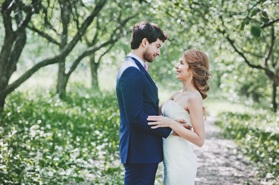 Wedding photographer Irina Astakhova (wonderfullifest). Photo of 11 June 2015