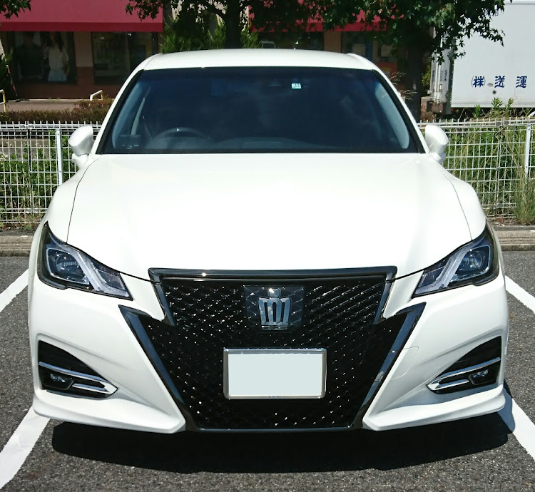 クラウンアスリートの洗車・良い天気・暑すぎるやないかーい・久しぶりの休みに関するカスタム事例の投稿画像3枚目