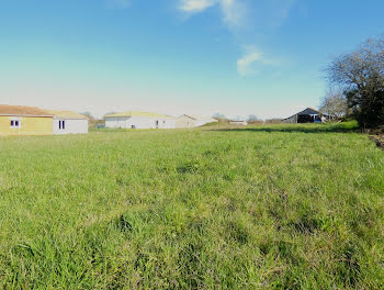 terrain à Saint-Antoine-Cumond (24)