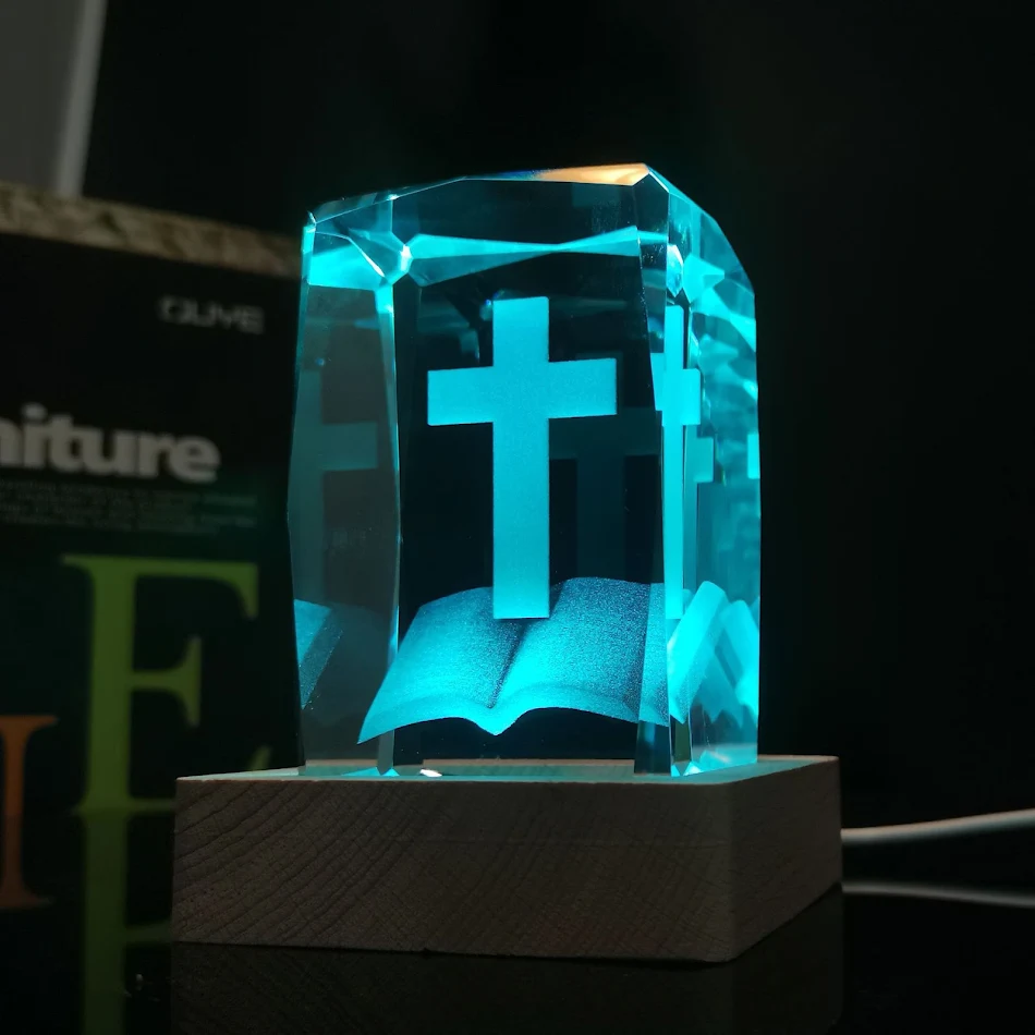 Kruis Kristal Binnenhuisdecoratie Lichtgevende Kristalambachten Herdenkingsgeschenk Fabrieks Groothandel