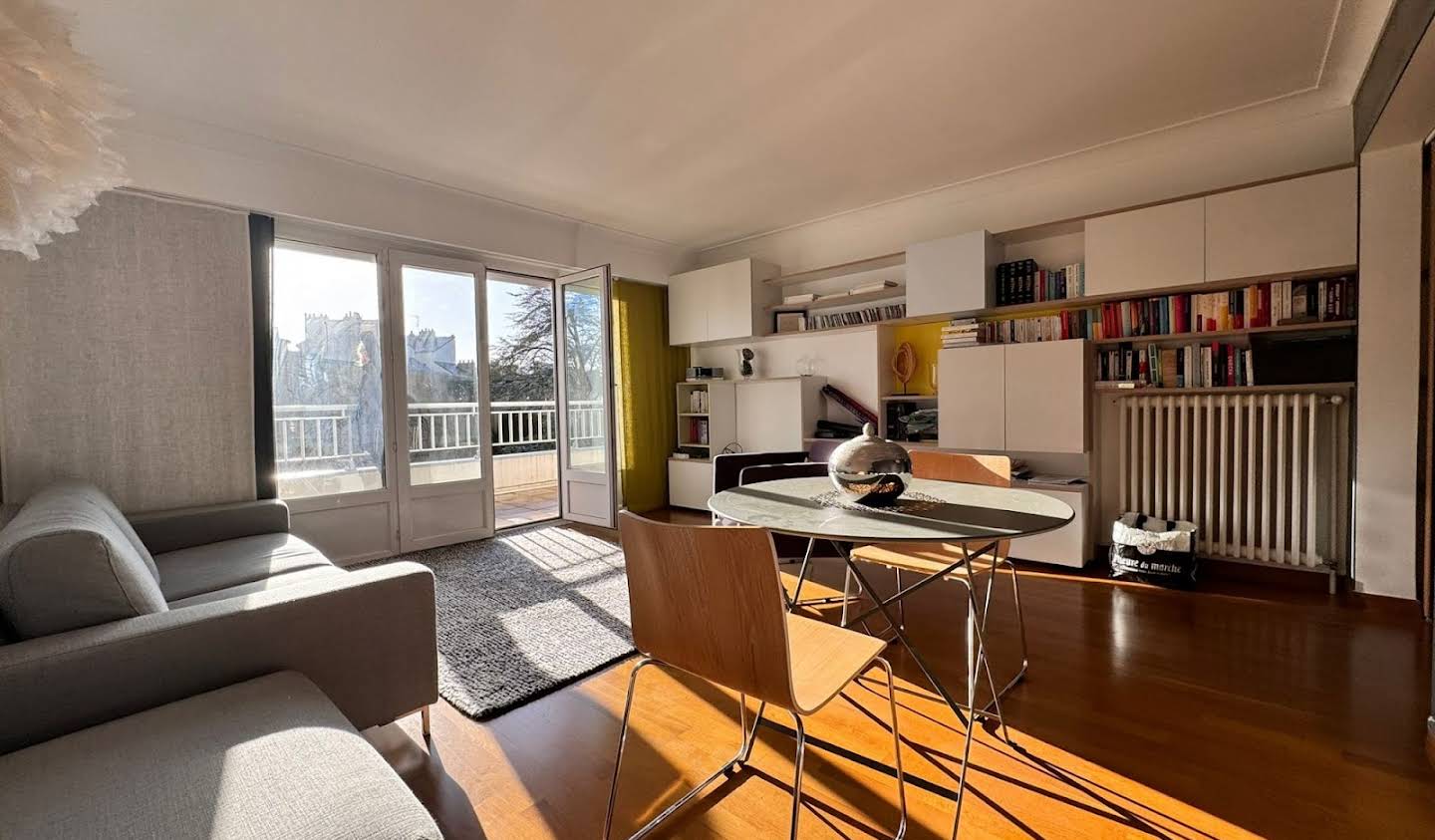 Apartment with terrace Nantes