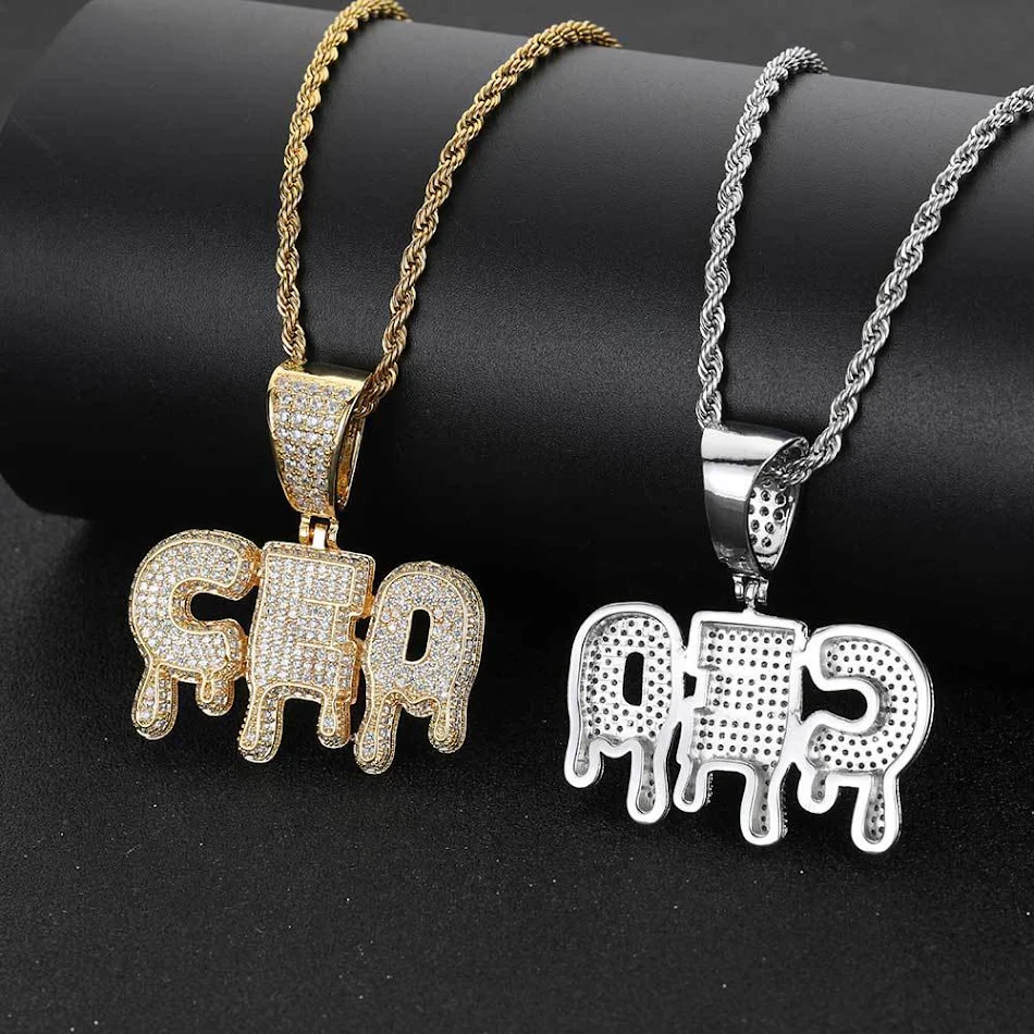 Wasser Tropfen Buchstaben Anhänger Halskette, elektroplattiertes Kupfer mit Zirkonia. Stilvoller Schmuck für Damen.