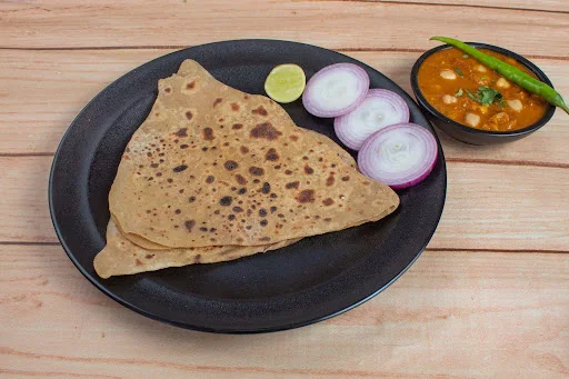 Chole With 2 Paratha