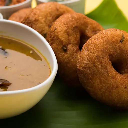 Sambhar Vada