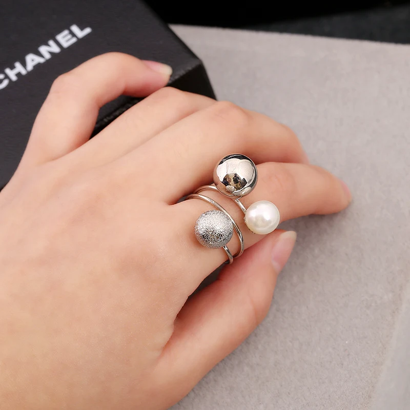 Verstellbarer Metallring mit mehreren Ringen, stilvolles Accessoire für individuellen Look, passt perfekt und bietet vielseitige Tragemöglichkeiten