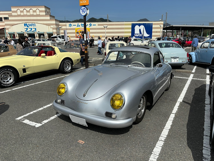 GT改400R tuned by  NSNV所属さんが投稿した福岡クラシックカーミーティング・4月もよろしくお願い致します🌸に関するカスタム事例の投稿画像6枚目