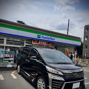 ヴェルファイア AGH30W