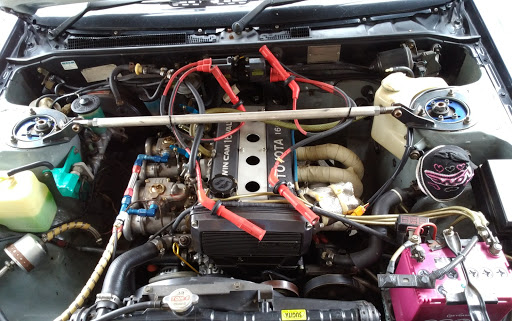 カローラレビン Ae86のエンジン始動 ラッピング 長期放置車に関するカスタム メンテナンスの投稿画像 車のカスタム情報はcartune