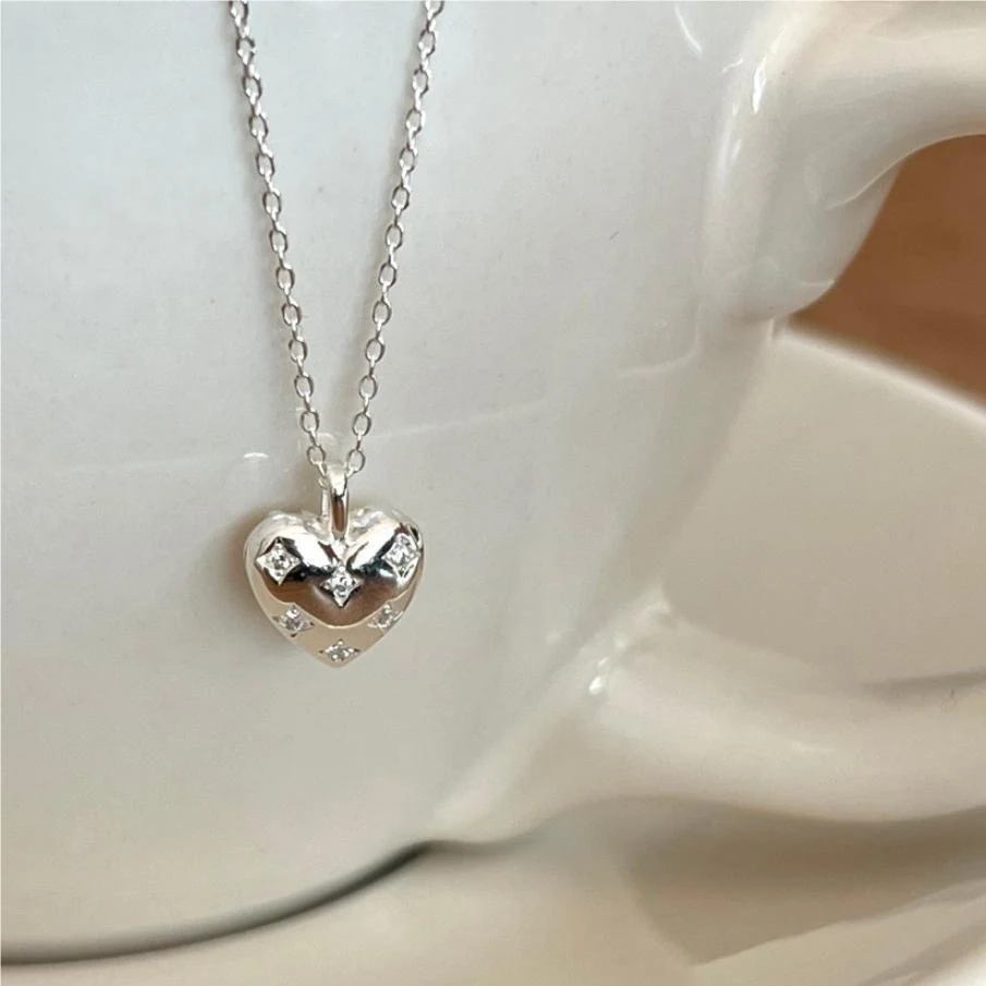 Damen Halskette aus 925 Sterling Silber mit herzförmigem Zirkonia Anhänger, europäisches & amerikanisches Design, ideal als Geschenk.