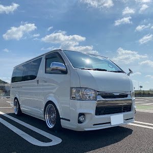 ハイエースバン KDH201V