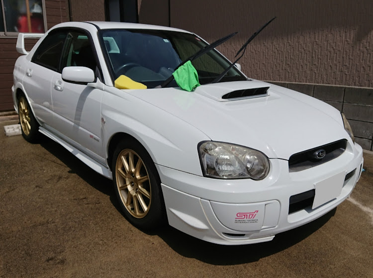 インプレッサ WRX STIの洗車した！・涙目インプ・インプレッサ GDBに関するカスタム事例の投稿画像1枚目