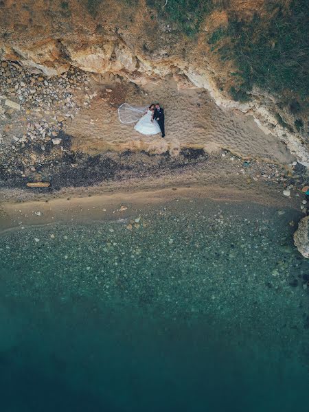 Jurufoto perkahwinan Konstantinos Poulios (poulios). Foto pada 11 Oktober 2022