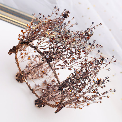 Title 4, Gouden bruids kroon tiara barok rond. De perfec...