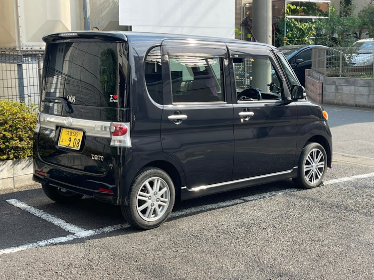 タントカスタムの純正ホイール・間違ってはない・ちっこい初心者🔰剥がした・買い替えたいのに見つからない・_(՞⌓°꒷꒦⎞｣∠⎞_に関するカスタム事例の投稿画像1枚目