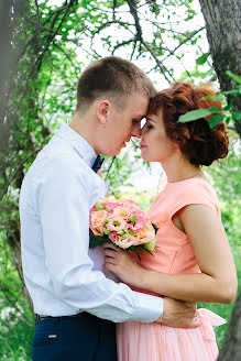 Fotógrafo de casamento Ayrat Shakirov (shakirovairat). Foto de 16 de julho 2016