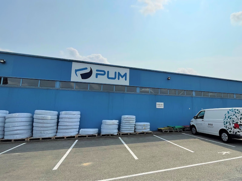 Foto 1 di PUM
