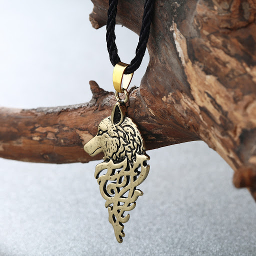 Title 6, Vintage Ancient Silver Animal Wolf Pendant Neck...