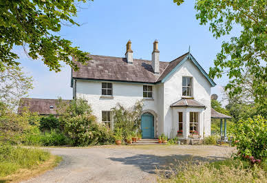 House with garden and terrace 10