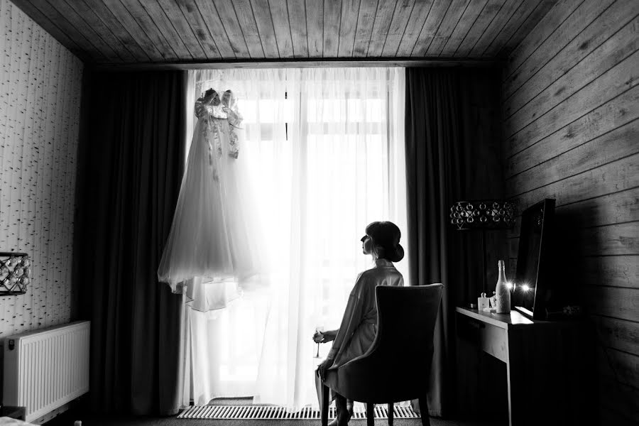 Fotografo di matrimoni Maksim Rodionov (rodionov). Foto del 5 marzo 2020