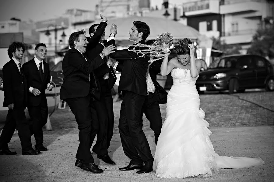 Wedding photographer Luigi Parisi (parisi). Photo of 5 February 2014