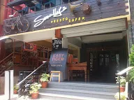 Smally's Resto Cafe photo 7