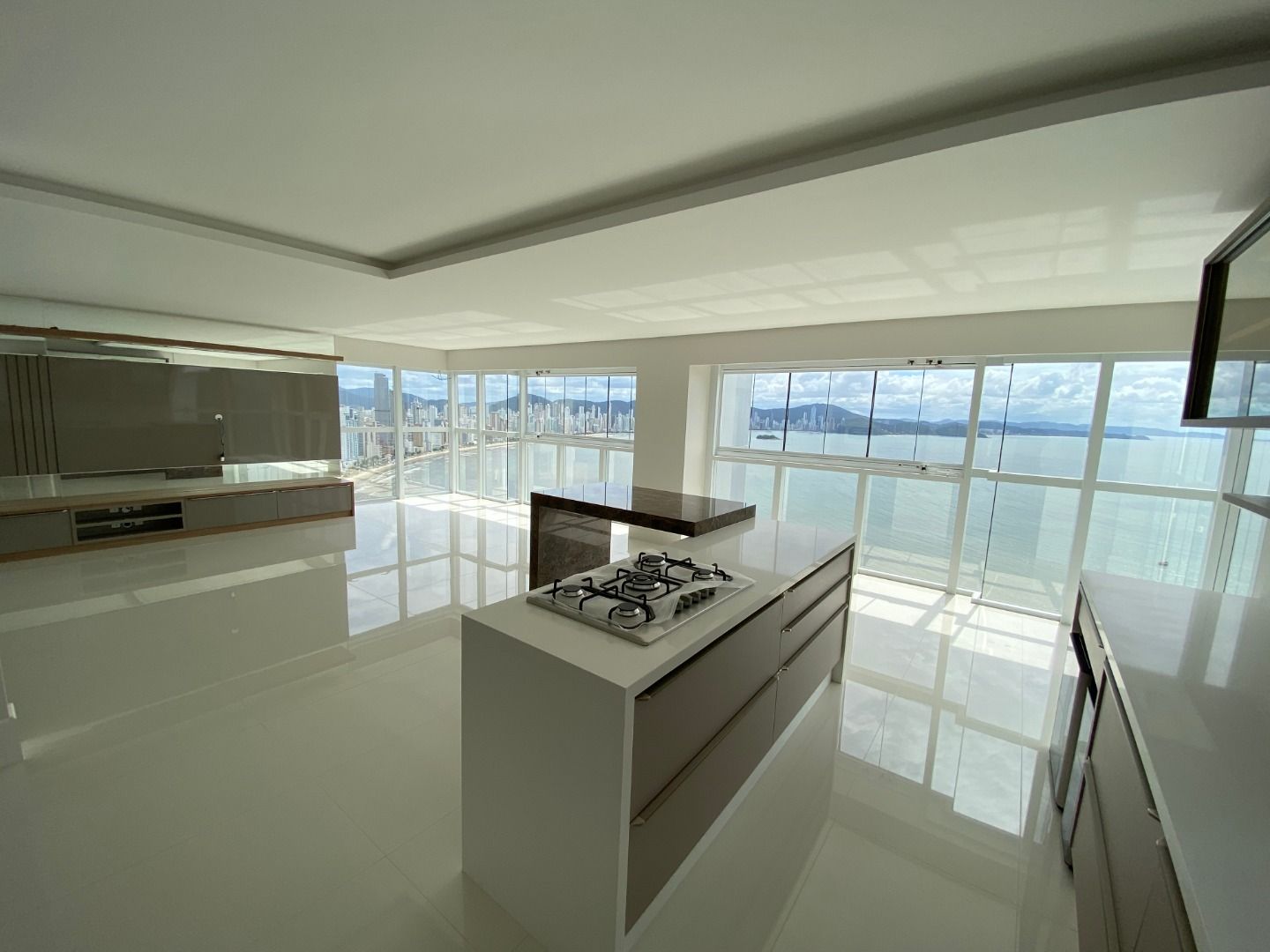 APARTAMENTO NO ED. IBIZA TOWER