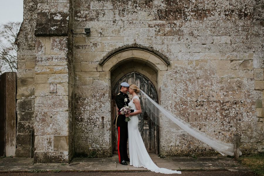 Fotógrafo de casamento Emily Rose (emilyrosehphoto). Foto de 2 de julho 2019