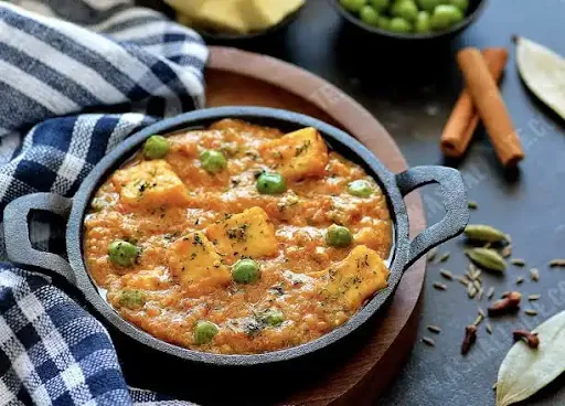 Matar Paneer