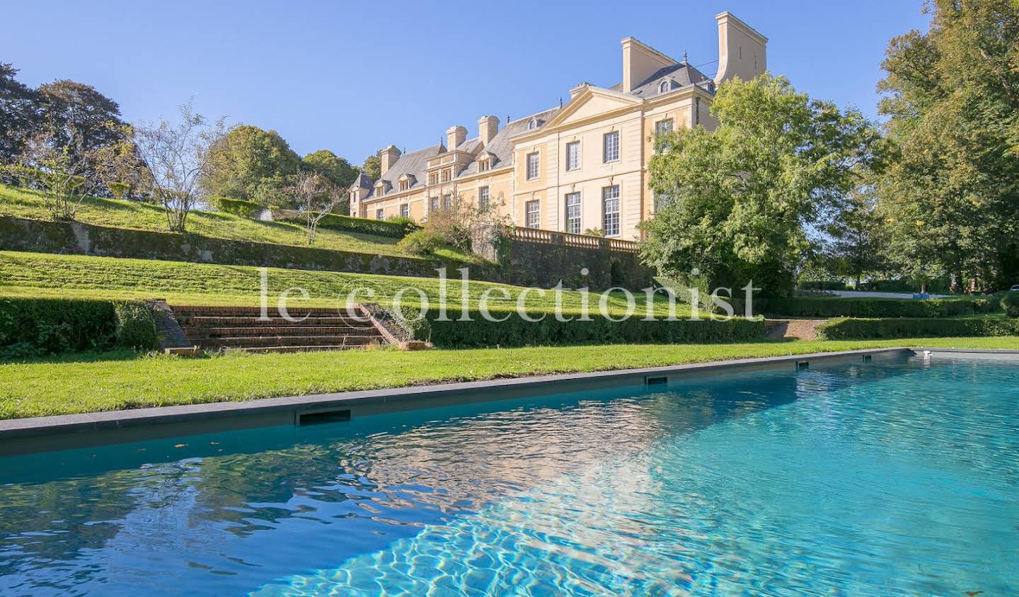 House with pool Villers-Bocage