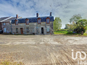 maison à Folligny (50)