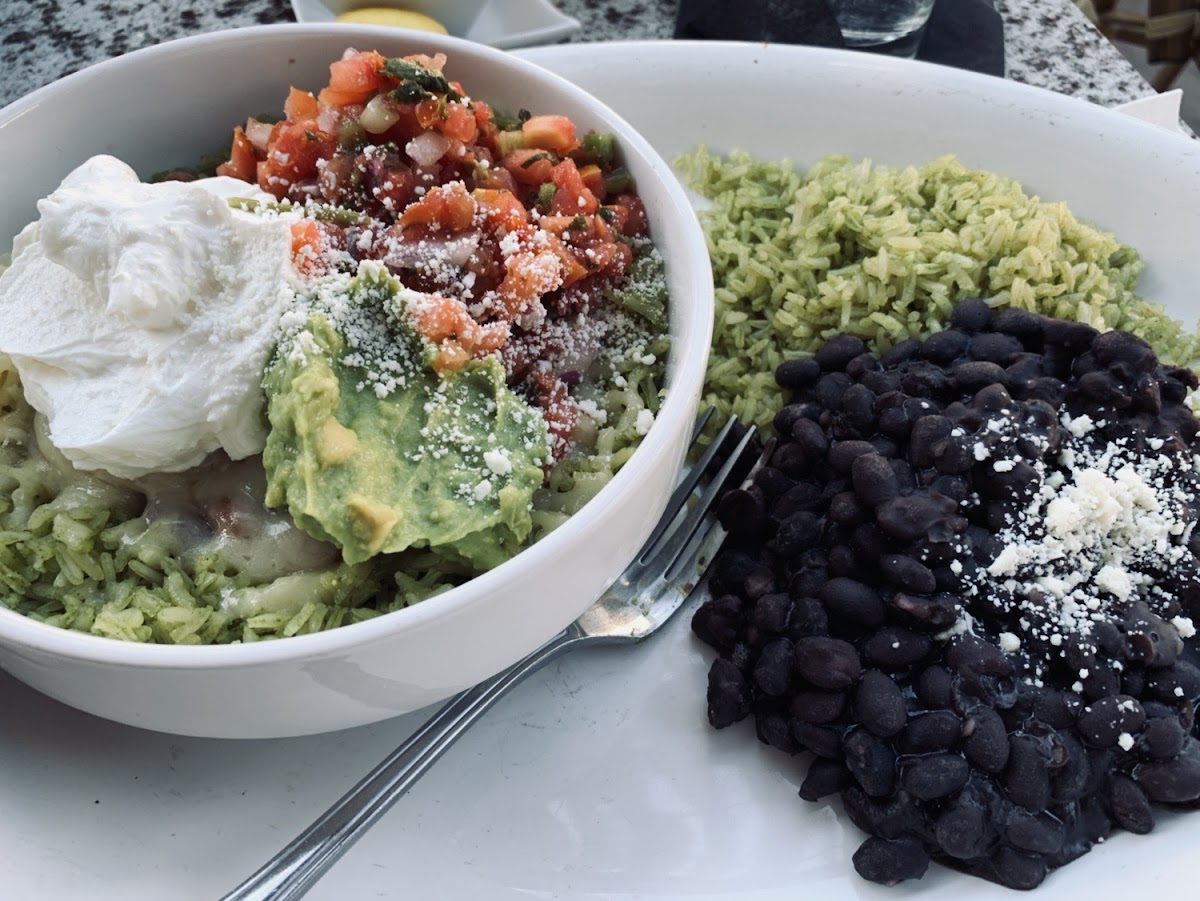 I got a burrito bowl with added chicken and asked for the GF all corn tortillas. Food was very good, authentic and fresh tasting.