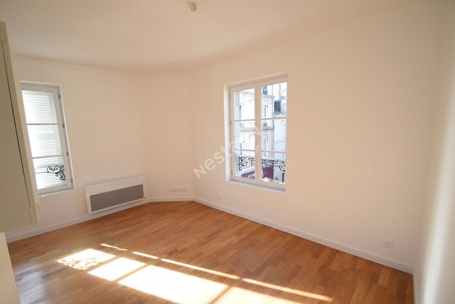 Location meublée appartement 2 pièces 40.37 m² à La fleche (72200), 610 €