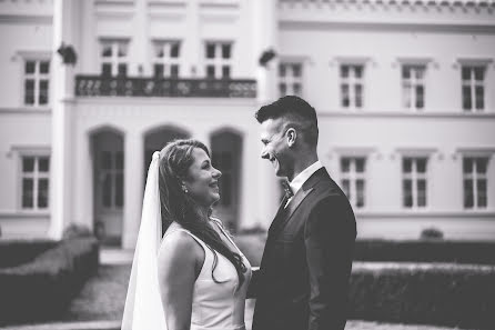 Wedding photographer Łukasz Peszko (peszkostudiofoto). Photo of 24 January 2022