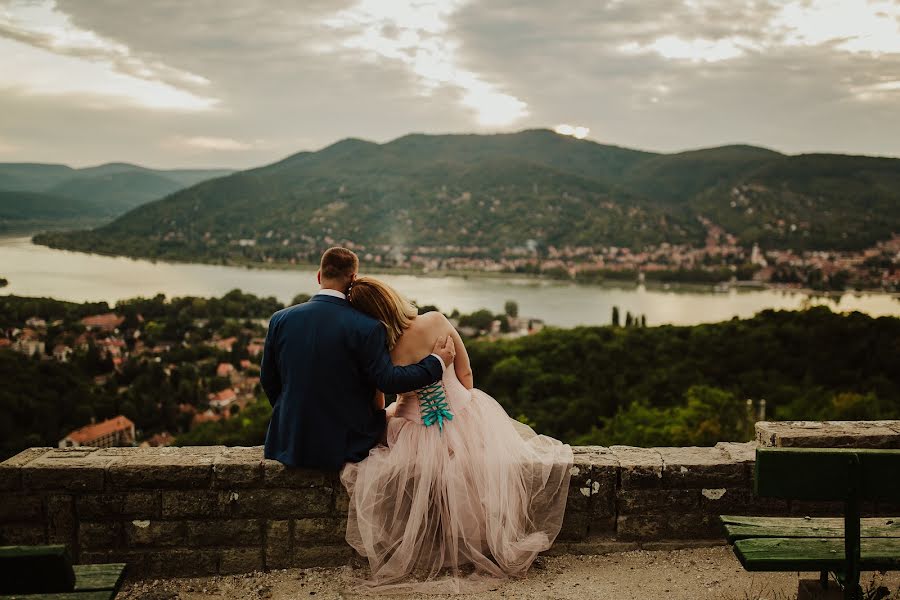 Fotograf ślubny Márton Karsai (mountmcbride). Zdjęcie z 10 października 2019