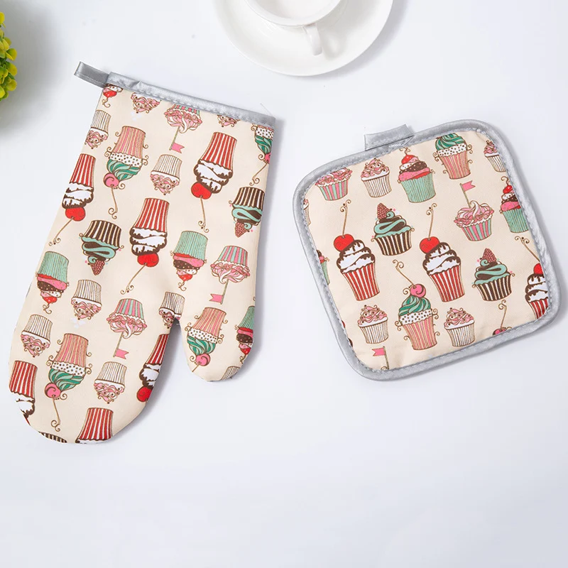 Gants de cuisine résistants à la chaleur pour four et micro-ondes. Protection anti-brûlure et haute température. Gants isolants pour la cuisson.