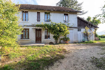 maison à Les Avenières (38)