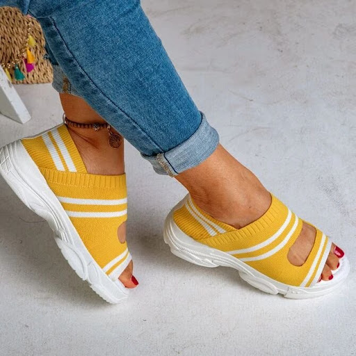 Title 3, Womens Knitted Sandals