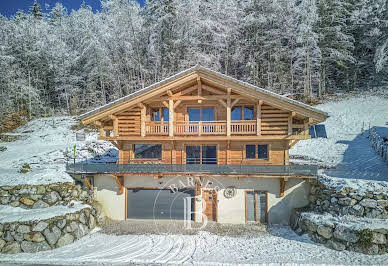 Chalet with panoramic view 4