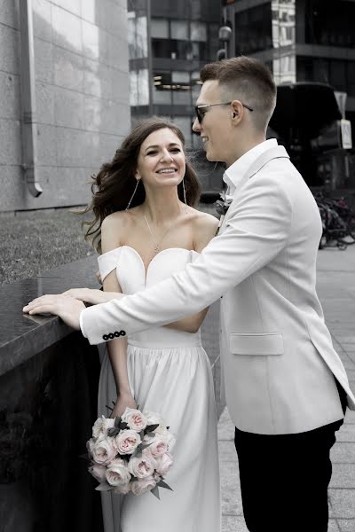 Wedding photographer Vitaliy Ushakov (ushakovitalii). Photo of 4 February 2020