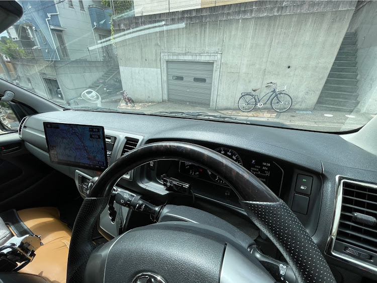 ハイエースバンのダッシュボードマットに関するカスタム事例の投稿画像2枚目