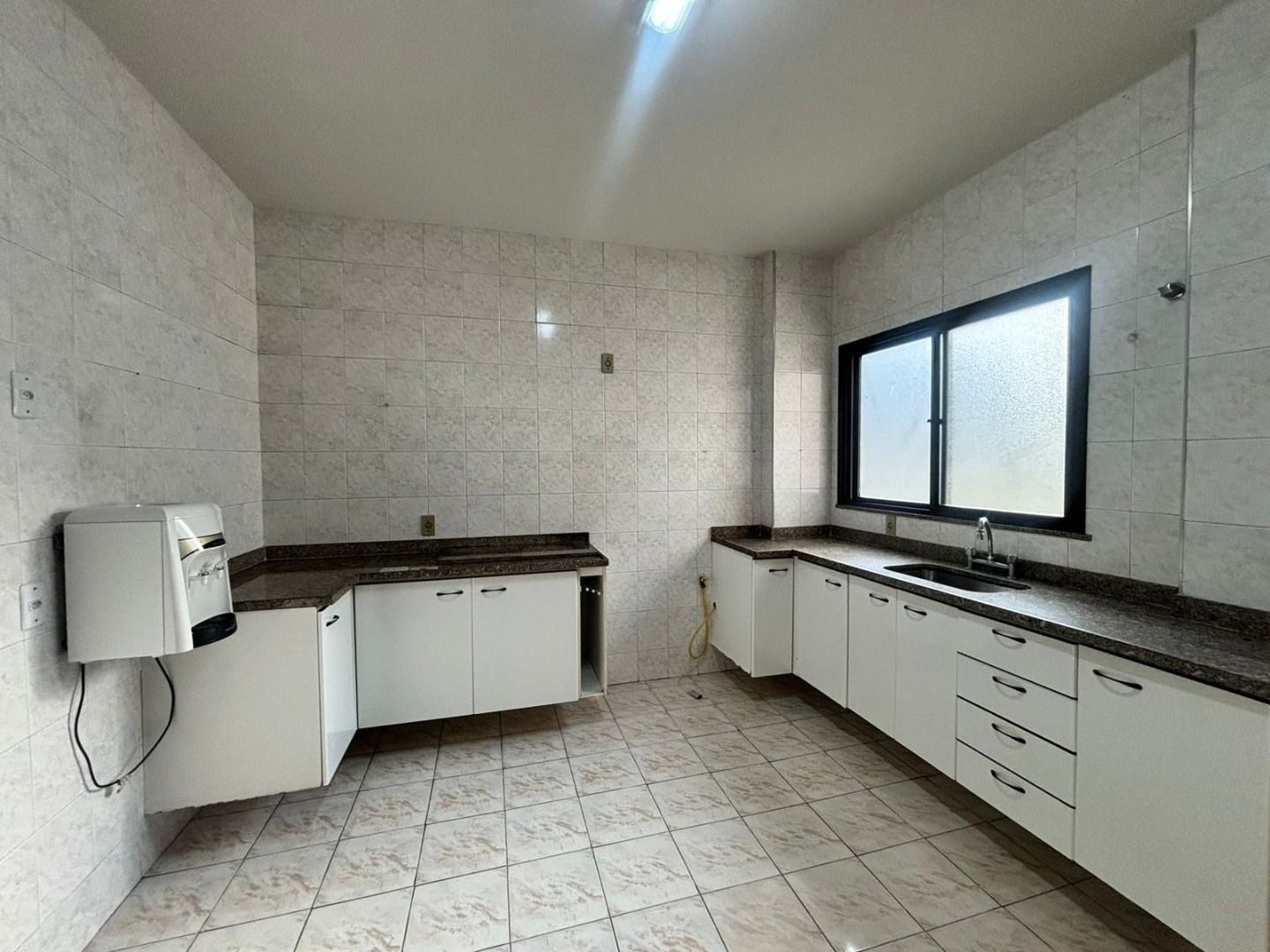 Apartamento para Alugar em Centro, Nova Friburgo - RJ - Foto 9